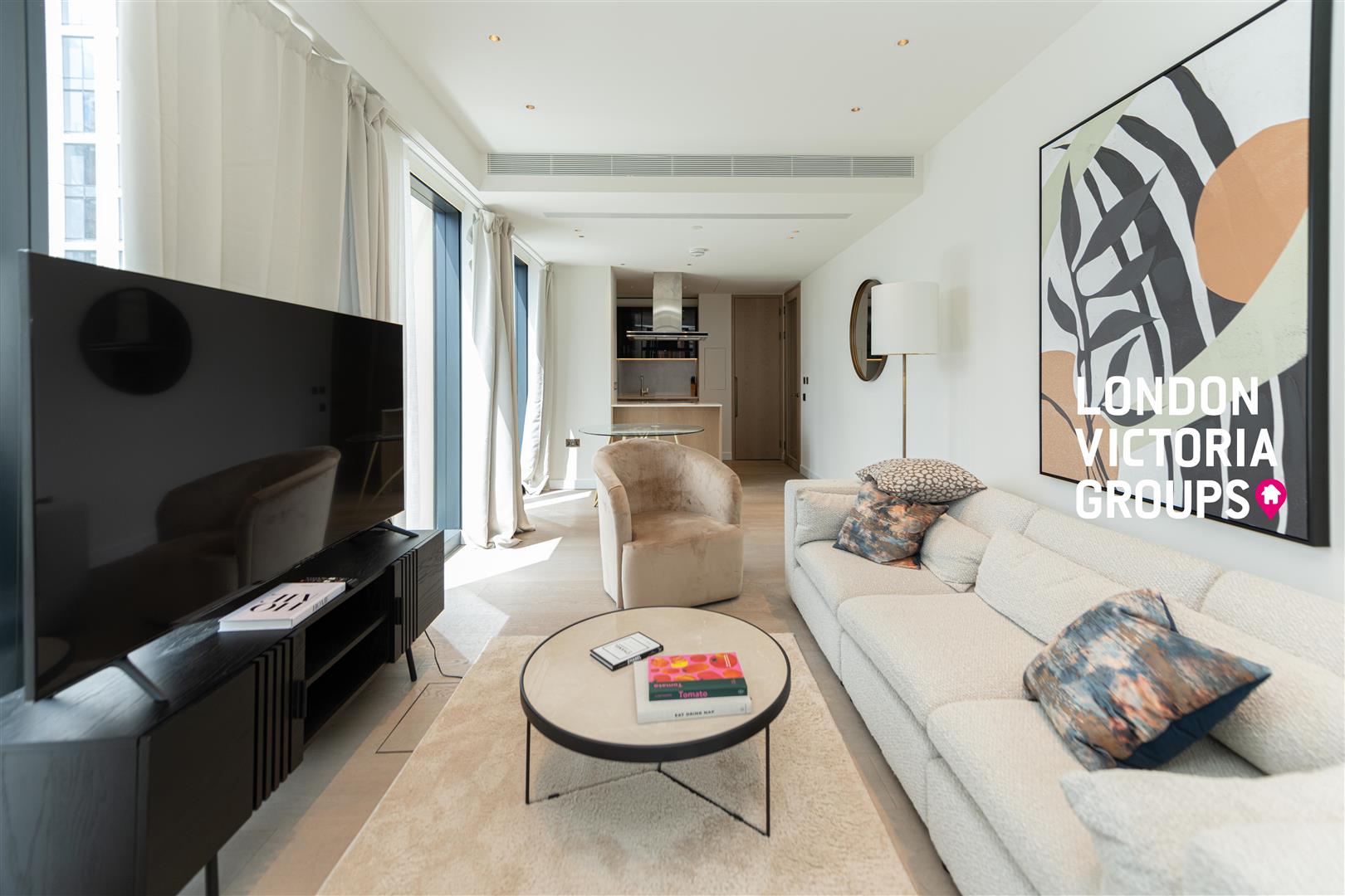 1 bed property in 1 Nine Elms Lane, London